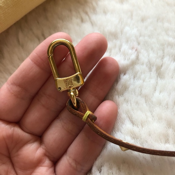 Louis Vuitton strap - Picture 2 of 4